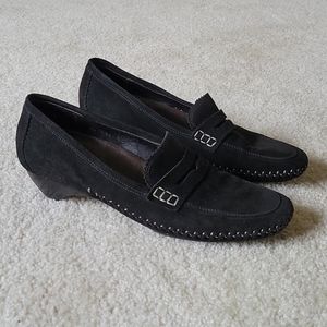 Donald Pliner Petra Black Suede Loafer 8.5